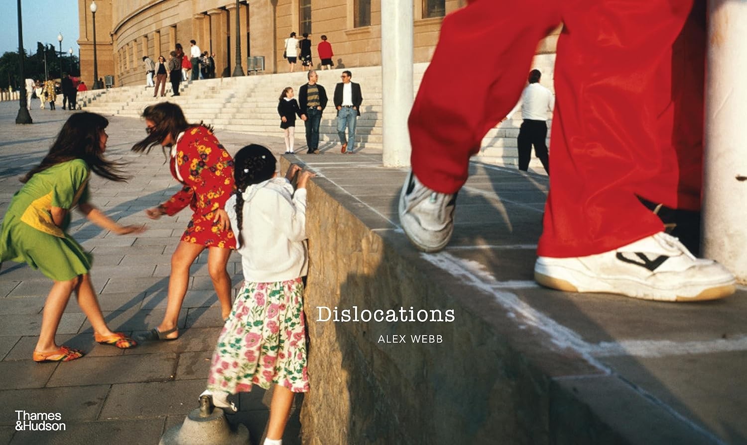 アート・デザイン・音楽 ALEX WEBB Dislocations Alex Webb: Dislocations - Teşvikiye Patika Kitabevi