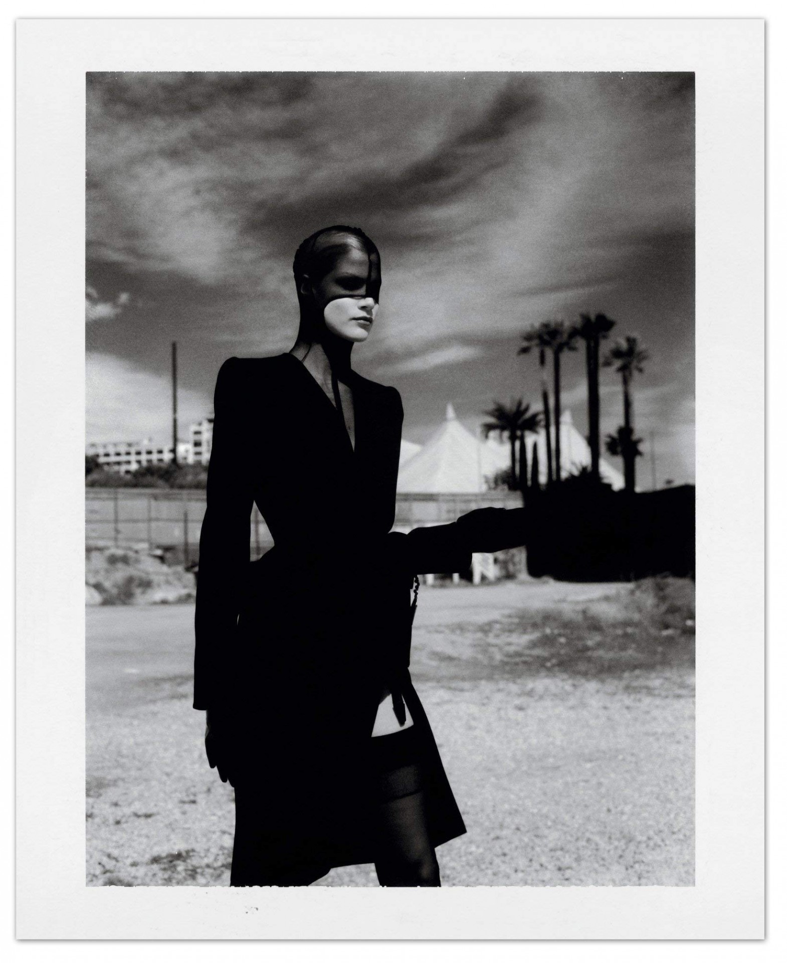 Helmut Newton. Polaroids - Teşvikiye Patika Kitabevi